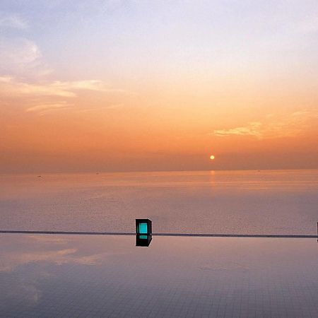 Отель Awaji Yumesenkei Sumoto Экстерьер фото