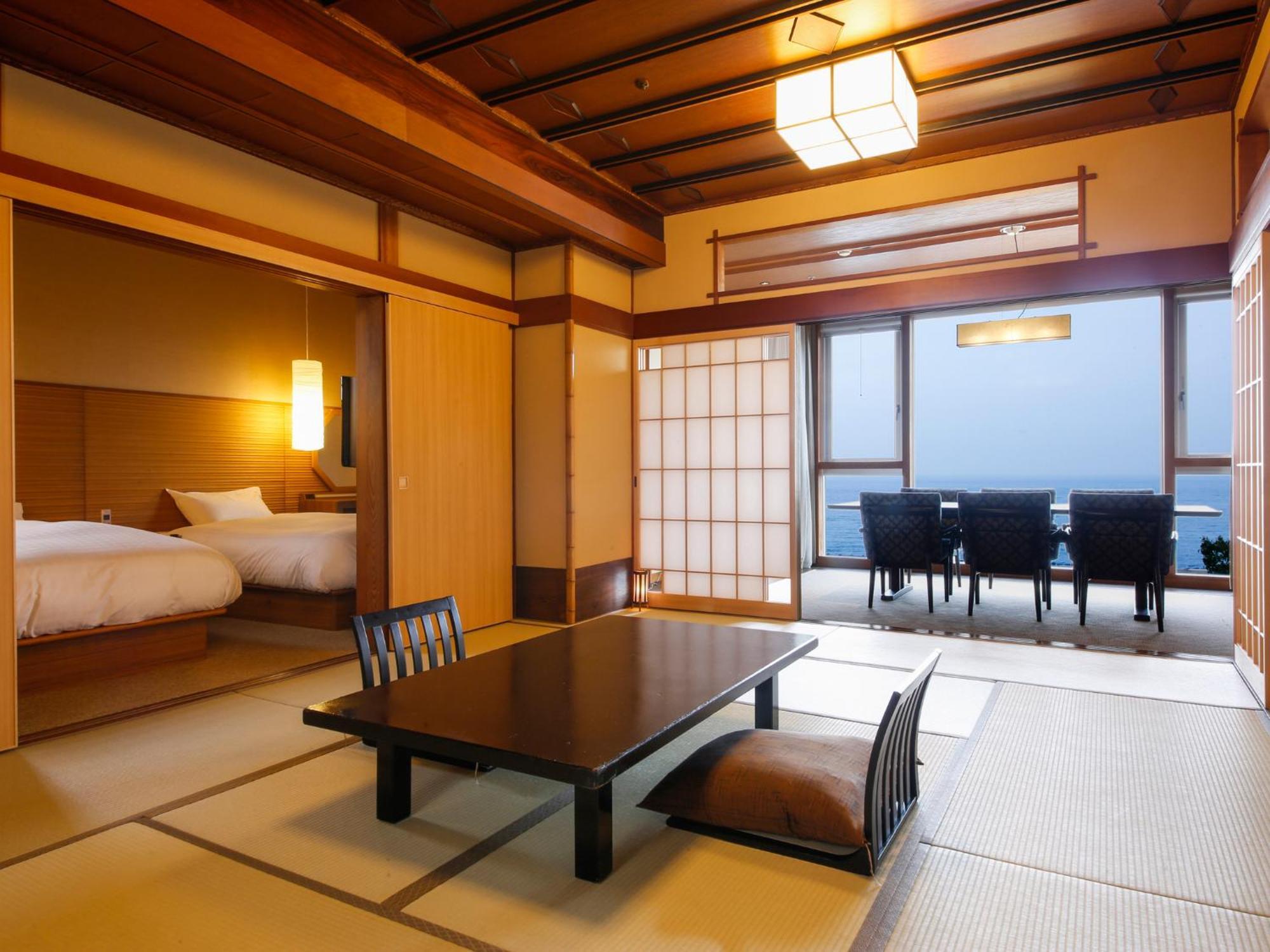 Отель Awaji Yumesenkei Sumoto Номер фото
