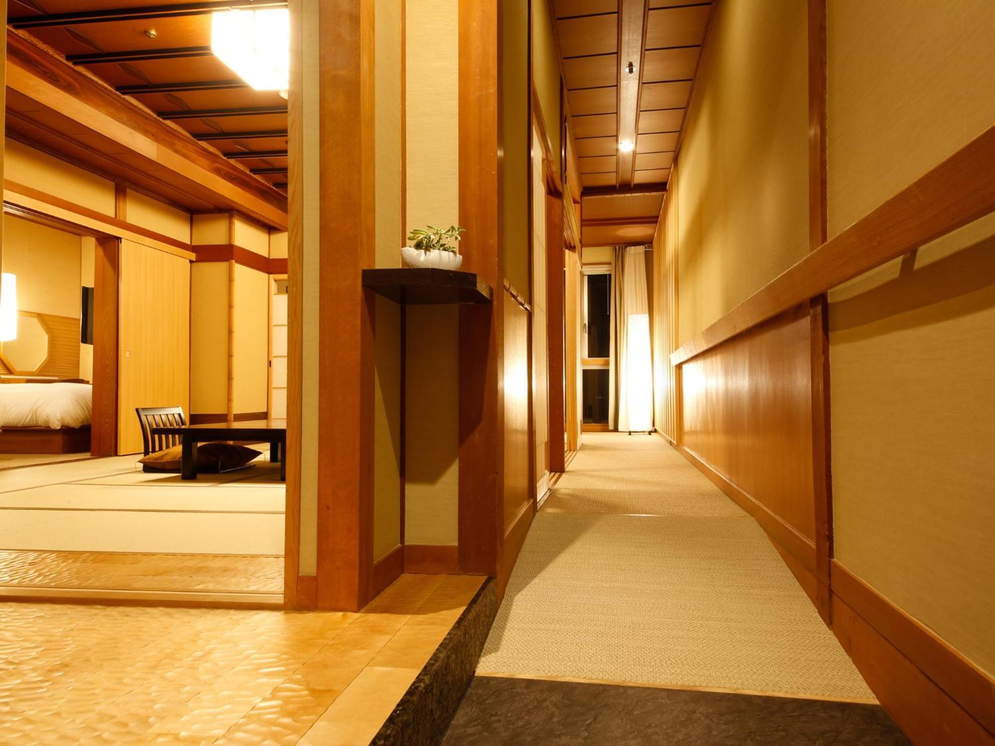 Отель Awaji Yumesenkei Sumoto Номер фото
